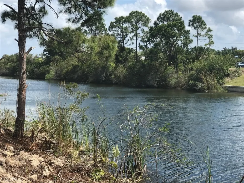 1810 NW 27th Street Cape Coral FL 33993