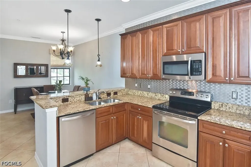8856 Oliveria Street Fort Myers FL 33912