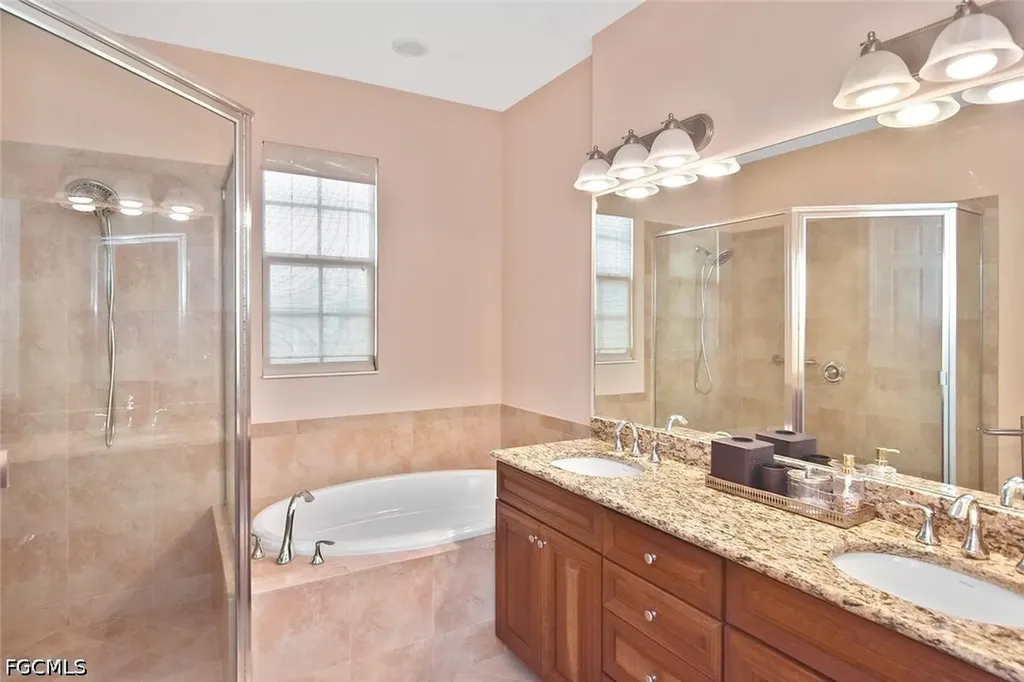 8856 Oliveria Street Fort Myers FL 33912
