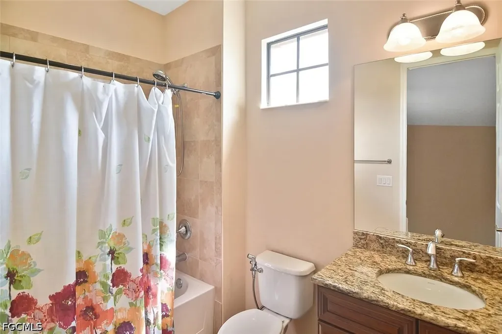 8856 Oliveria Street Fort Myers FL 33912