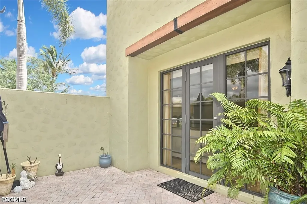 8856 Oliveria Street Fort Myers FL 33912