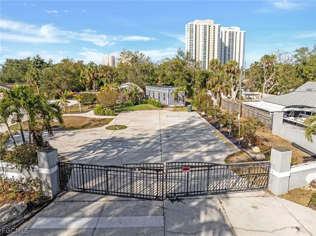 1280 & 1290 Williams Street Fort Myers FL 33916