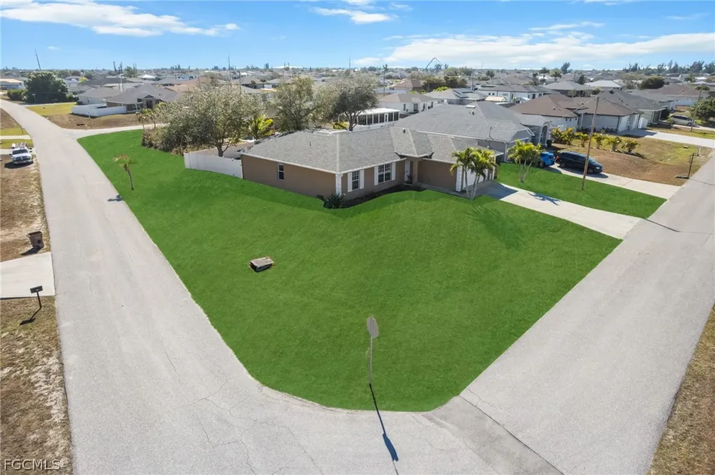 2241 NW 2nd Avenue Cape Coral FL 33993
