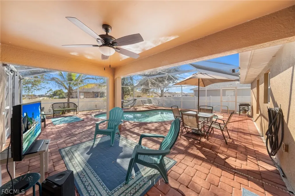 2241 NW 2nd Avenue Cape Coral FL 33993