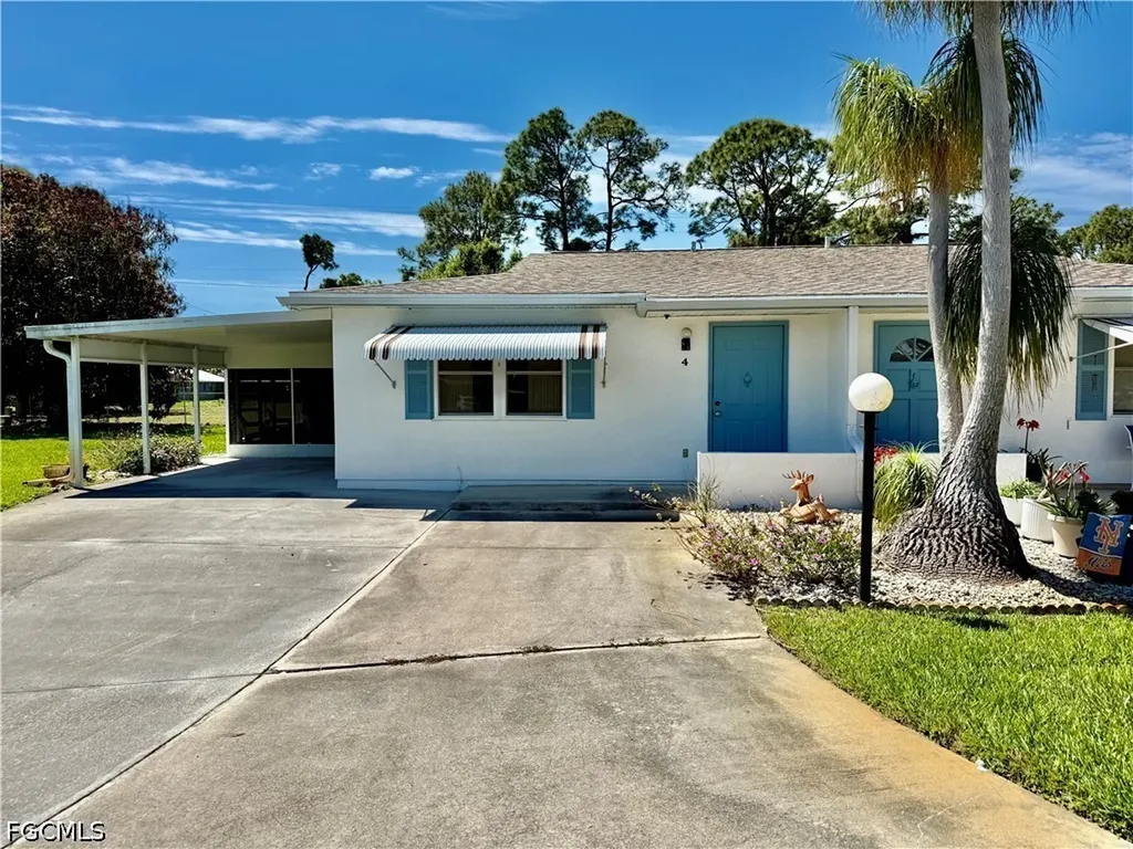 4 Desert Ash Court Lehigh Acres FL 33936