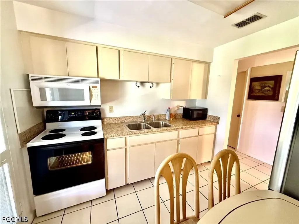 4 Desert Ash Court Lehigh Acres FL 33936