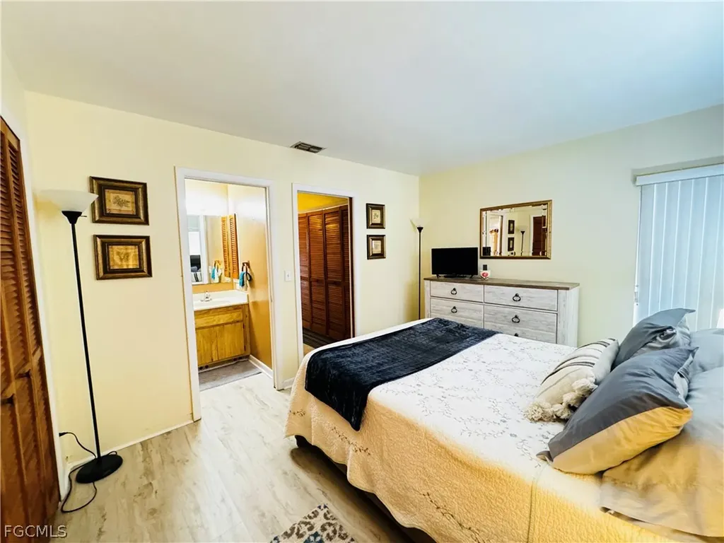 4903 Vincennes Street Cape Coral FL 33904