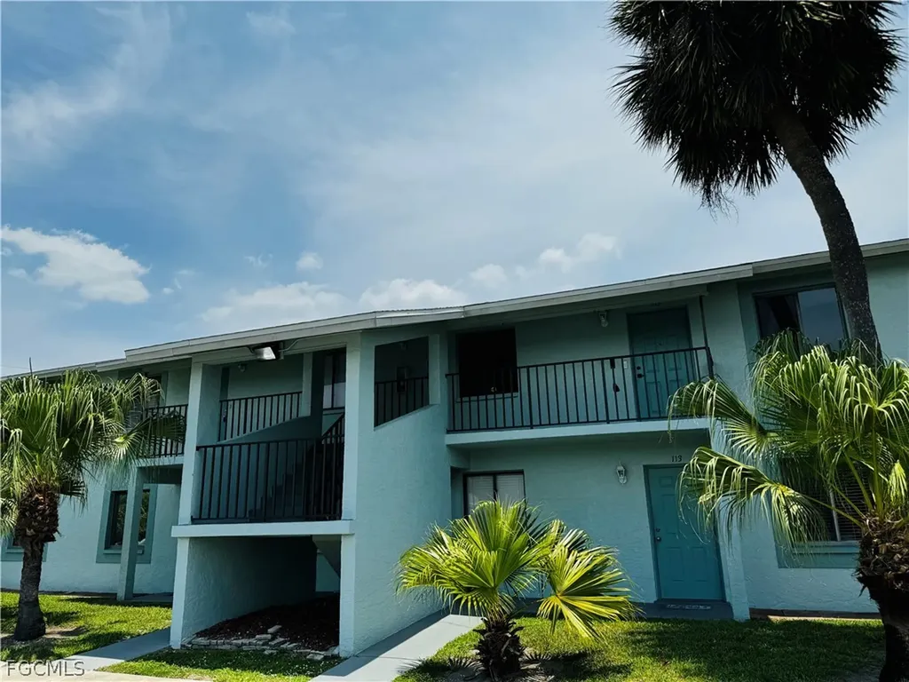 4903 Vincennes Street Cape Coral FL 33904