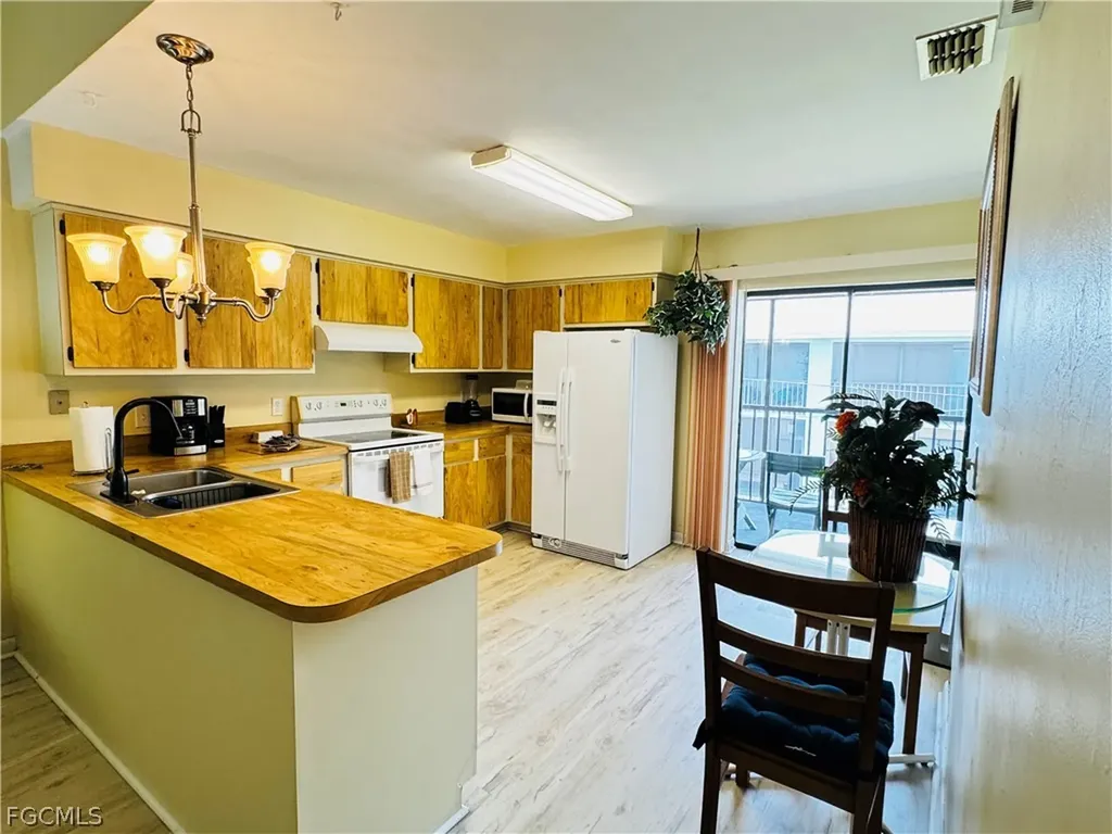 4903 Vincennes Street Cape Coral FL 33904