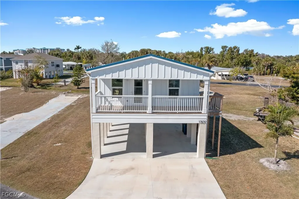13650 Knot Drive Fort Myers FL 33908