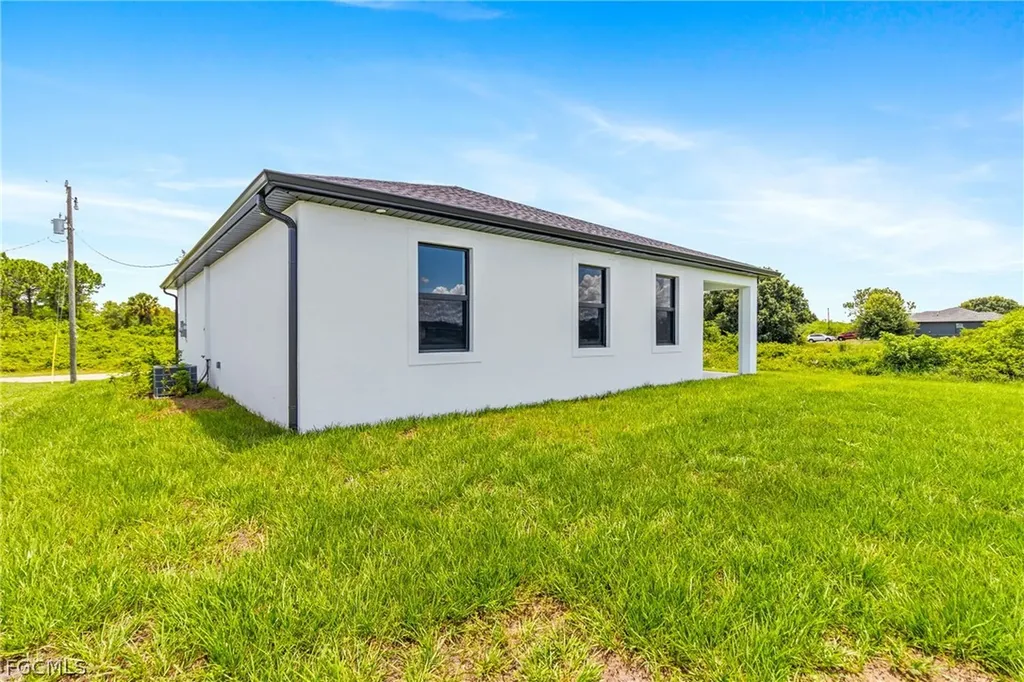 7071 Tide Circle Labelle FL 33935