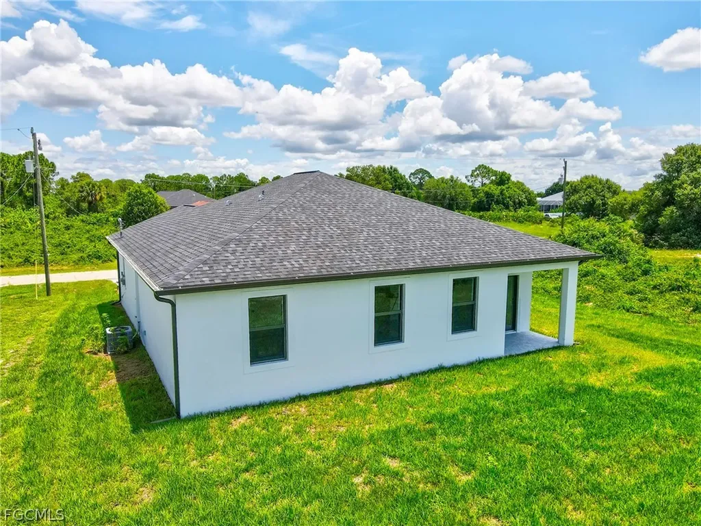 7071 Tide Circle Labelle FL 33935