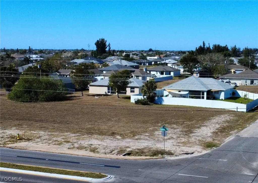 1910 Andalusia Boulevard Cape Coral FL 33909