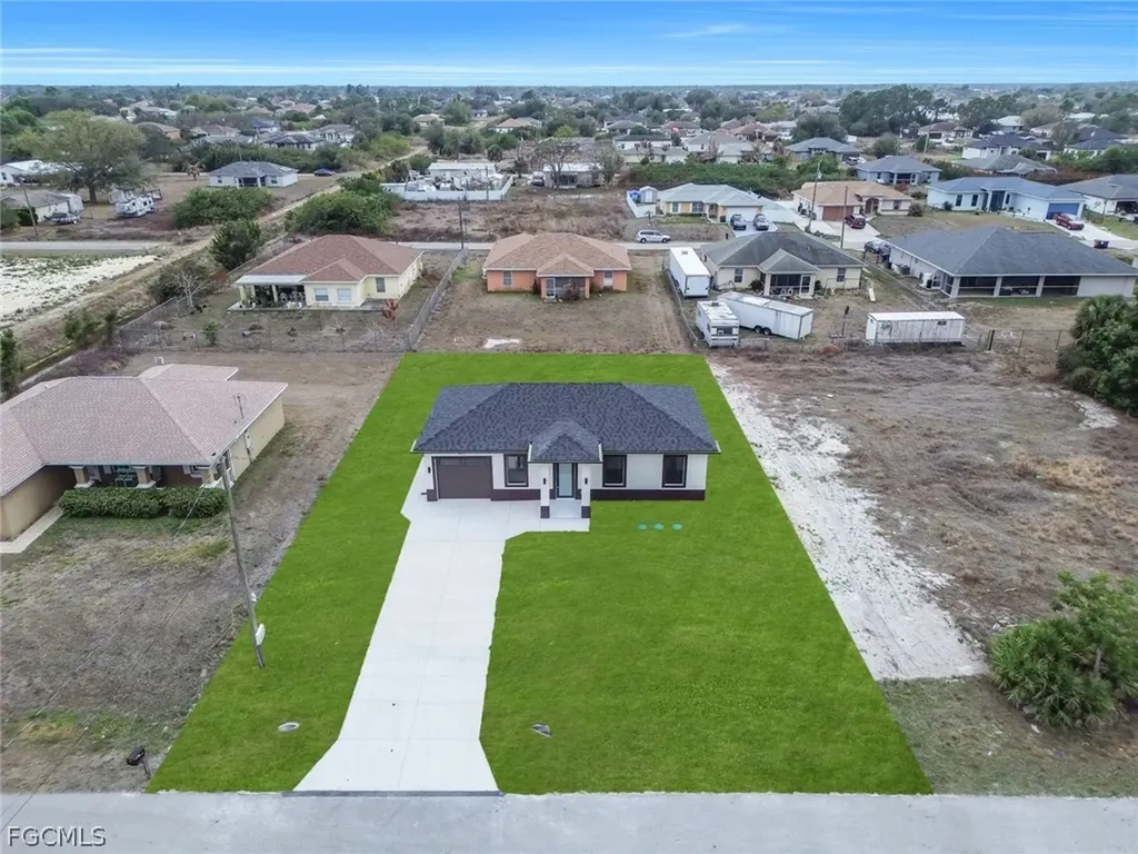 4003 10th Street SW Lehigh Acres FL 33976