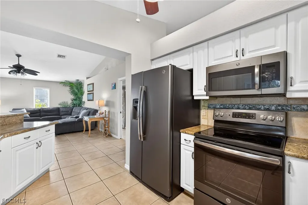 5617 SW 5th Avenue Cape Coral FL 33914