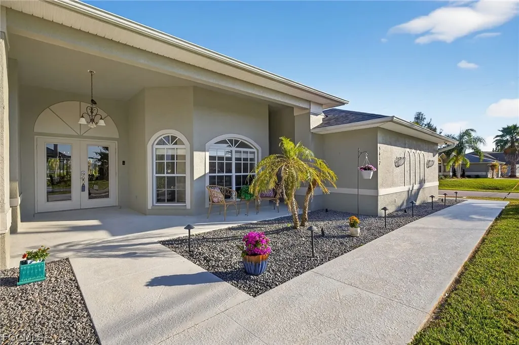 5617 SW 5th Avenue Cape Coral FL 33914