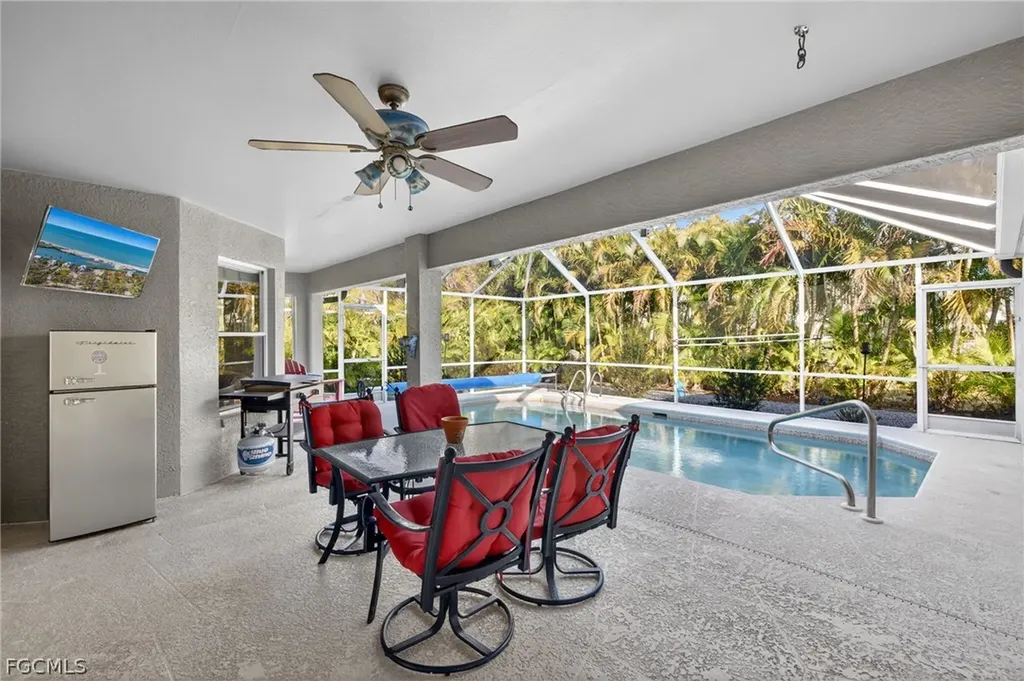 5617 SW 5th Avenue Cape Coral FL 33914