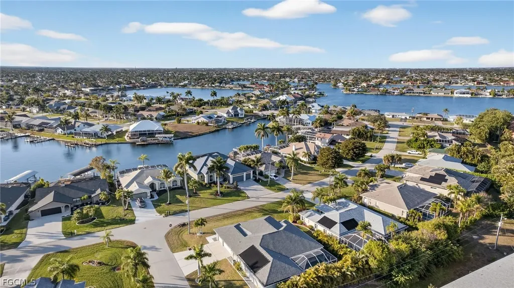 5617 SW 5th Avenue Cape Coral FL 33914