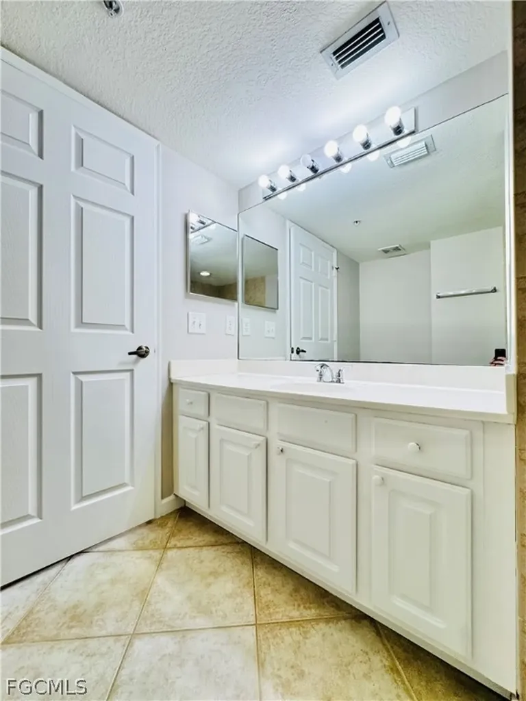 4109 Residence Drive Fort Myers FL 33901