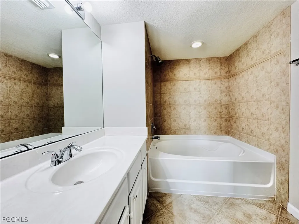 4109 Residence Drive Fort Myers FL 33901