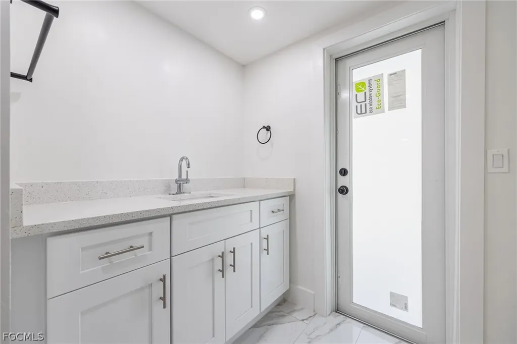 1124 SE 31st Street Cape Coral FL 33904