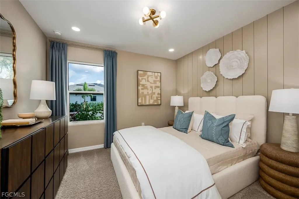 239 Lakeside Breeze Way Lehigh Acres FL 33936