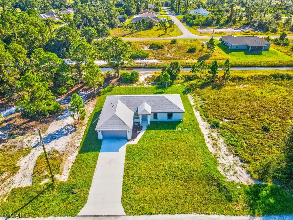 1246 Ecclesia Street E Lehigh Acres FL 33974