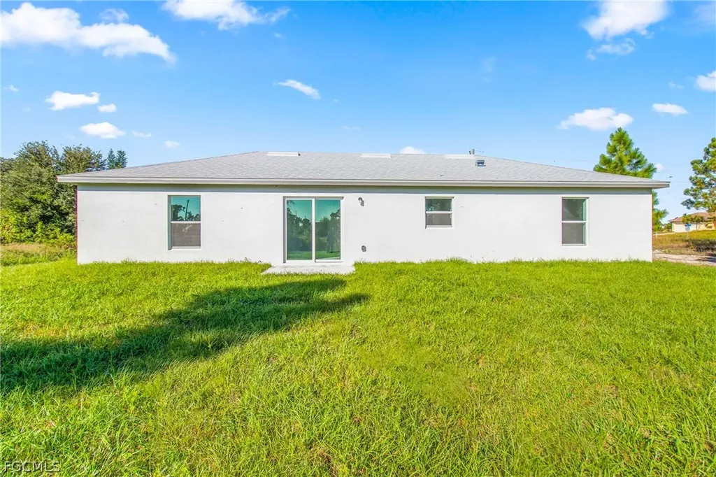 1246 Ecclesia Street E Lehigh Acres FL 33974