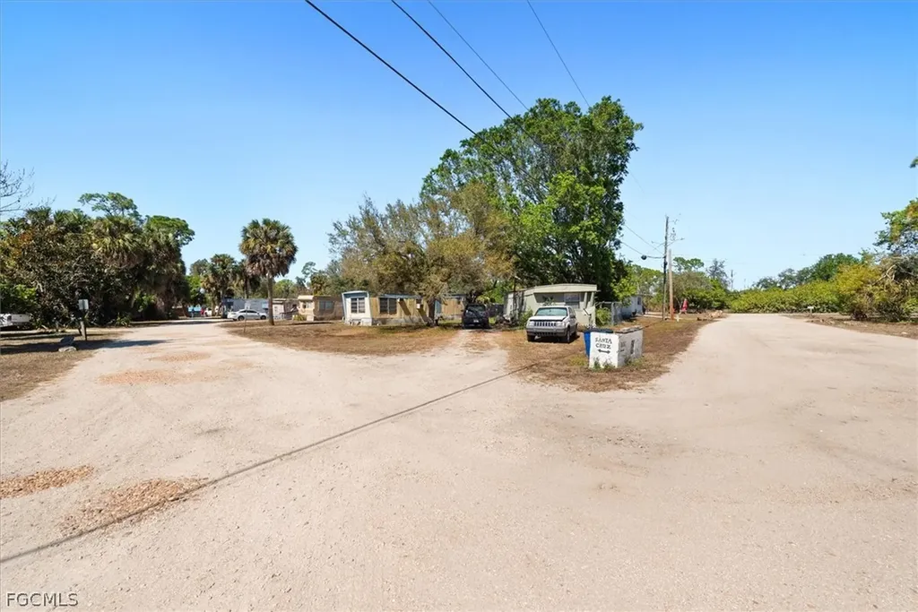 344-380 San Jose Street North Fort Myers FL 33903