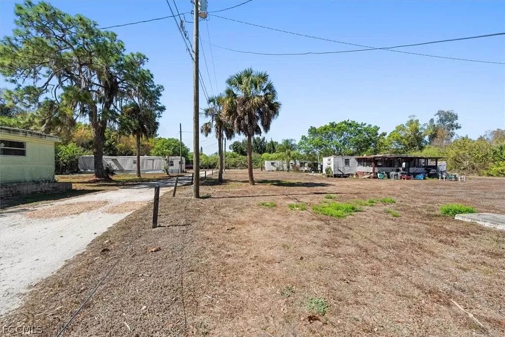 344-380 San Jose Street North Fort Myers FL 33903