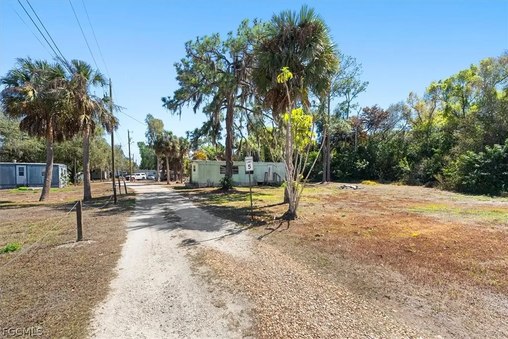 344-380 San Jose Street North Fort Myers FL 33903