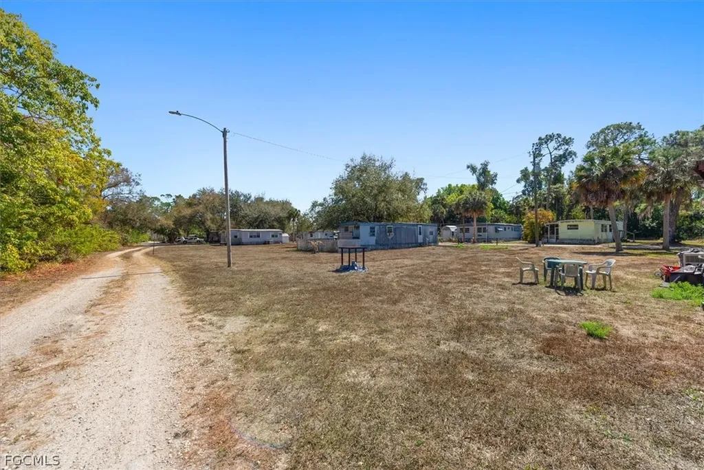344-380 San Jose Street North Fort Myers FL 33903