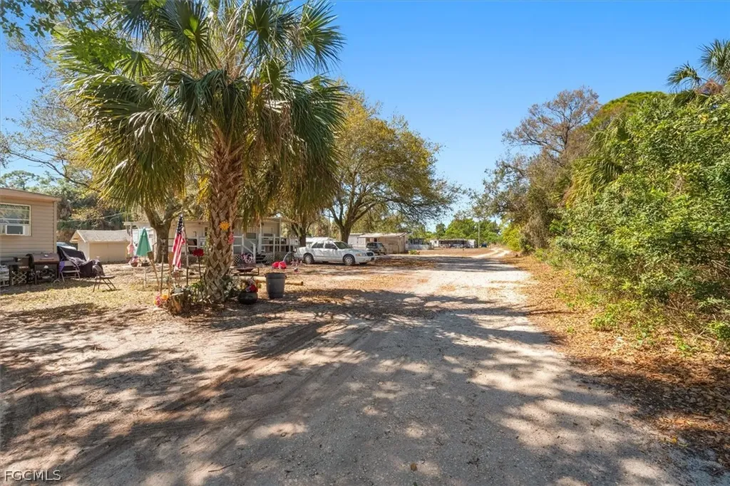 344-380 San Jose Street North Fort Myers FL 33903