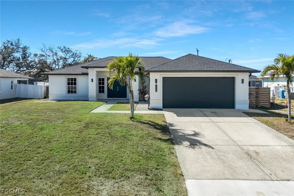 2200 NE 9th Avenue Cape Coral FL 33909