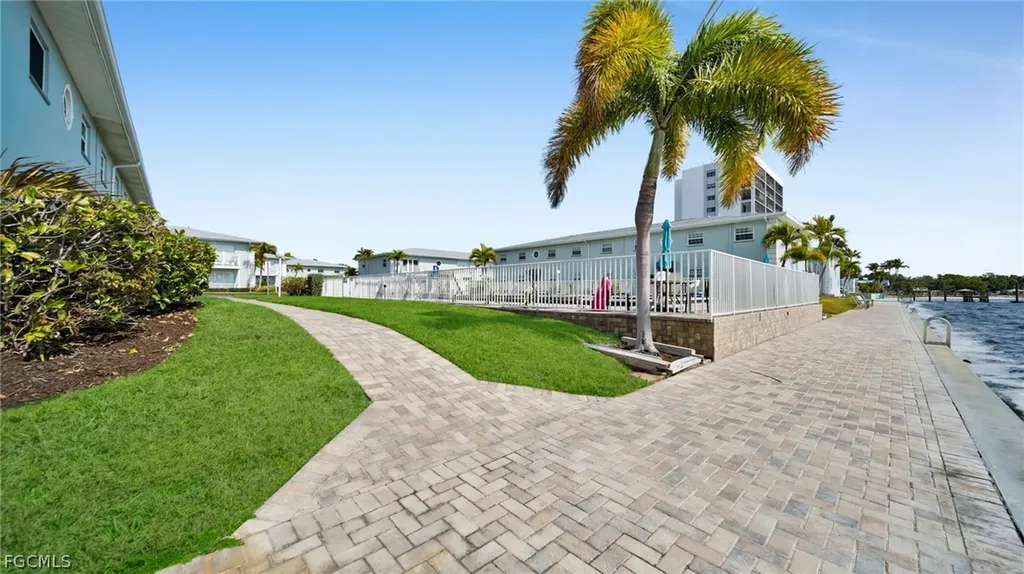 3344 N Key Drive North Fort Myers FL 33903