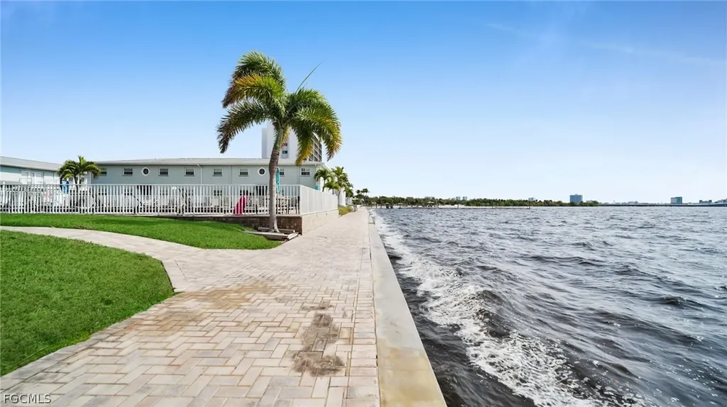 3344 N Key Drive North Fort Myers FL 33903