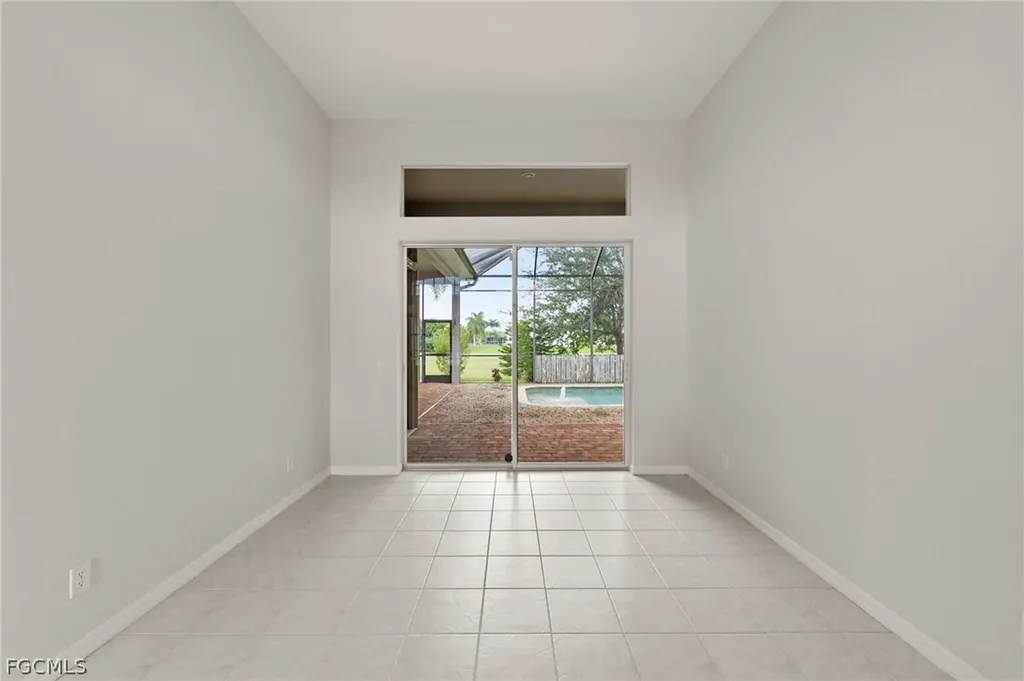 2727 NW 45th Place Cape Coral FL 33993