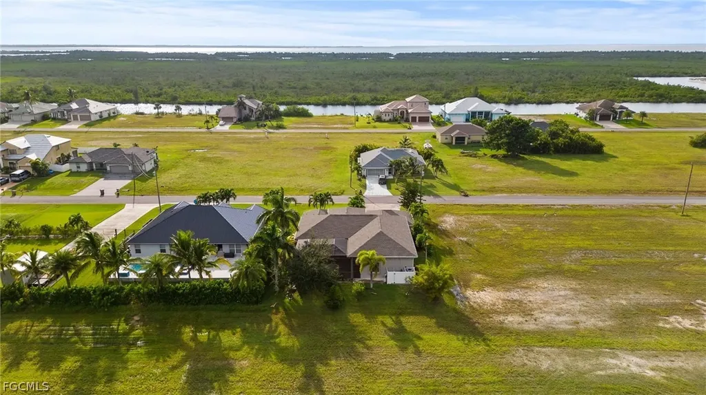 2727 NW 45th Place Cape Coral FL 33993