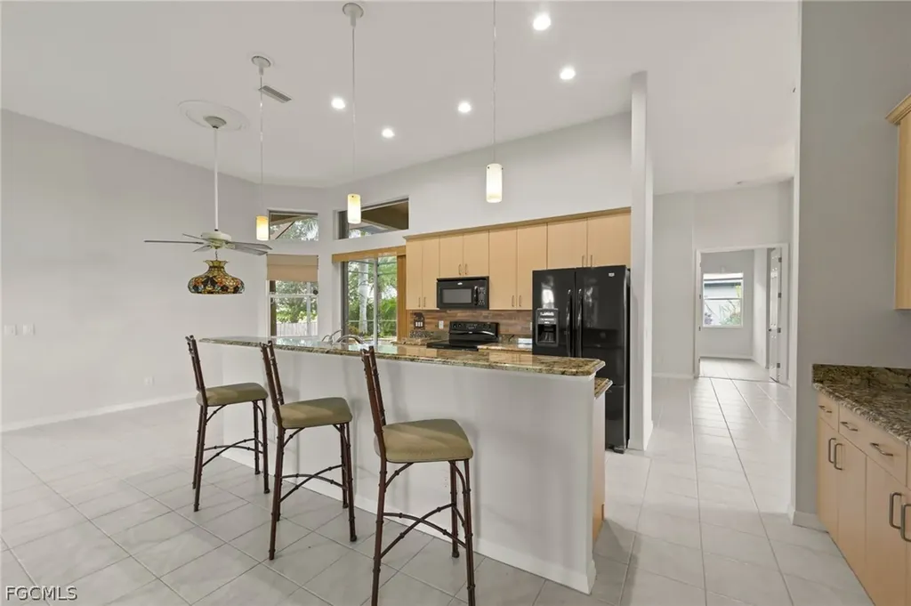 2727 NW 45th Place Cape Coral FL 33993