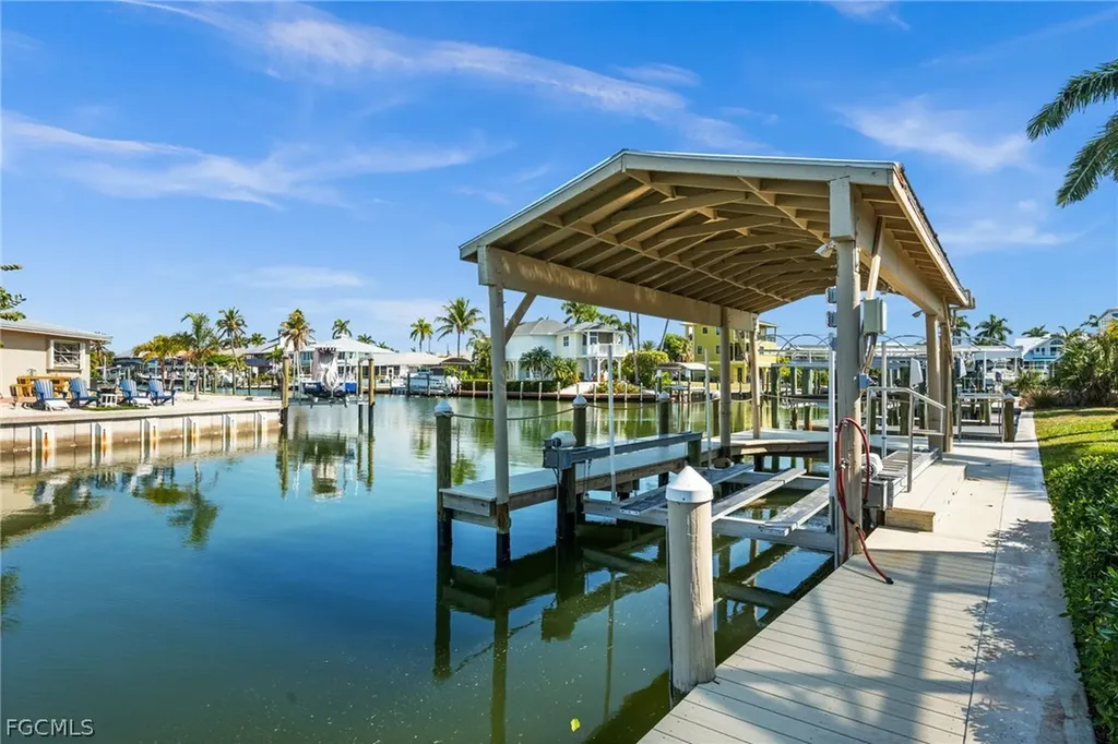 2193 Macadamia Street St. James City FL 33956