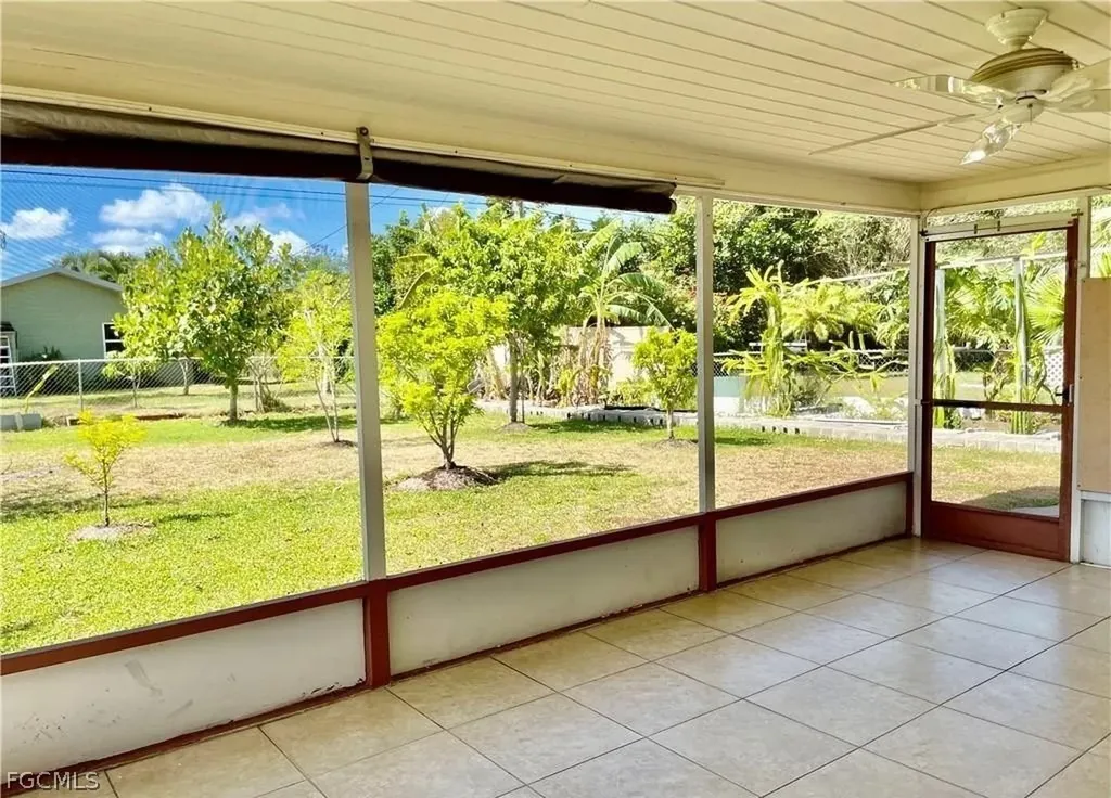 922 SE 26th Terrace Cape Coral FL 33904