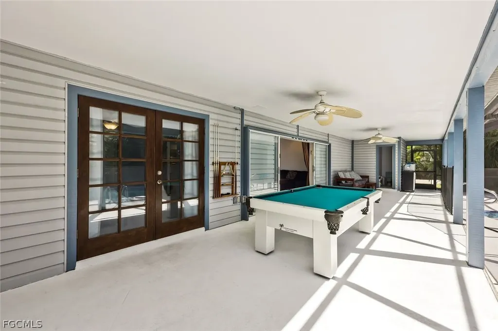 432 SE 17th Street Cape Coral FL 33990