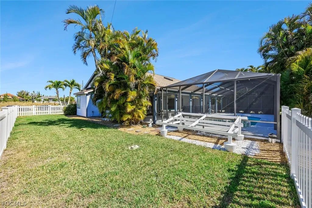 432 SE 17th Street Cape Coral FL 33990