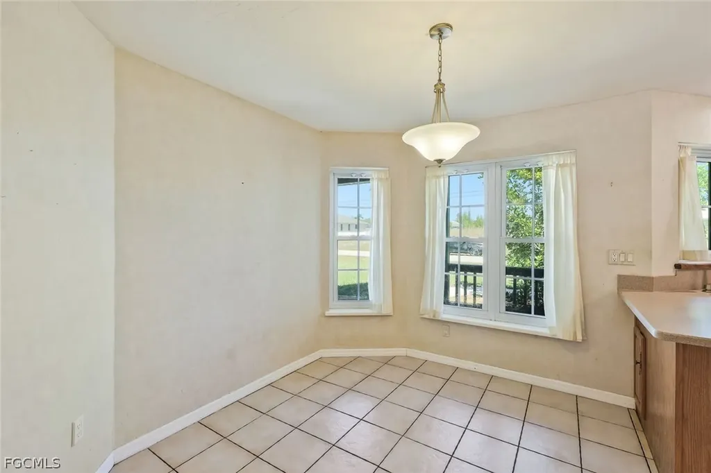 432 SE 17th Street Cape Coral FL 33990