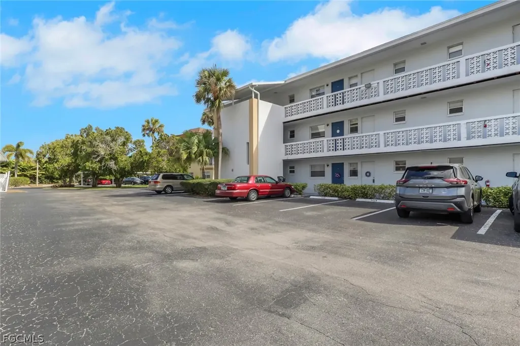 1407 Tropic Terrace North Fort Myers FL 33903