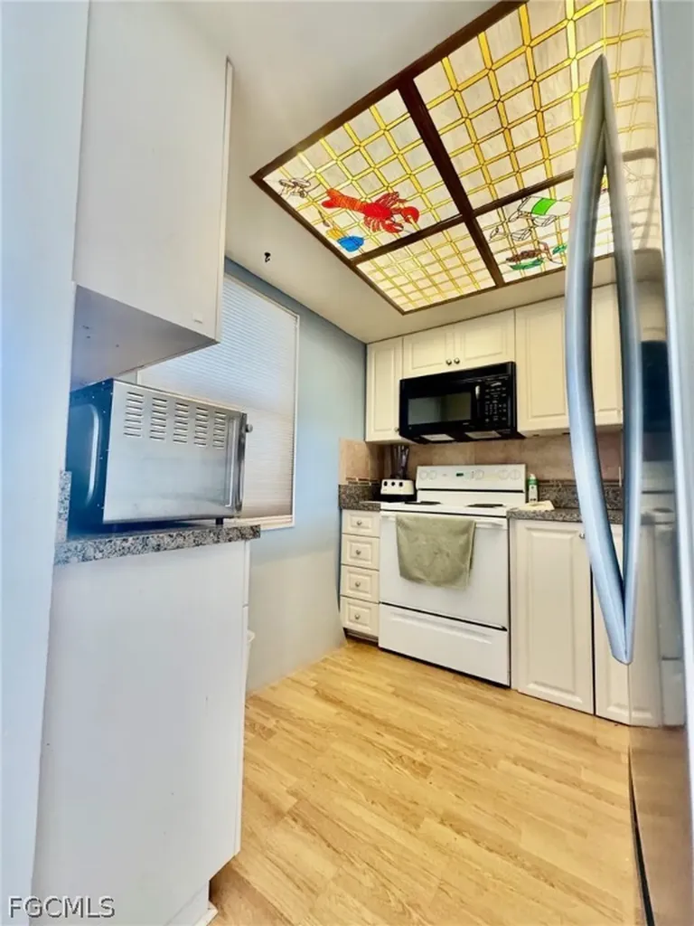 1724 Pine Valley Drive Fort Myers FL 33907