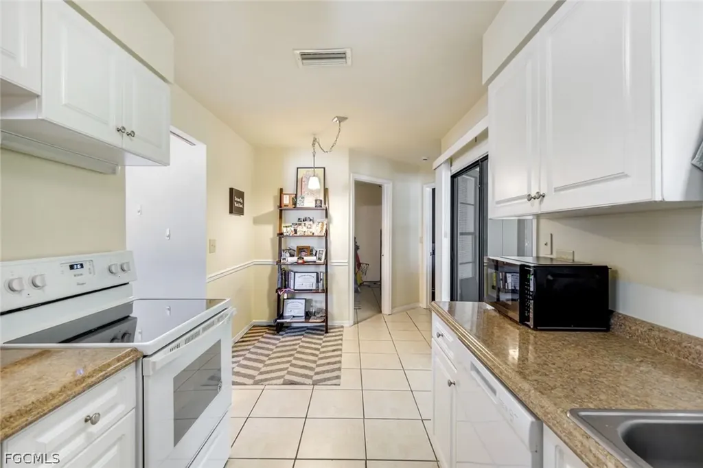 1410/ 1412 SE 8th Avenue Cape Coral FL 33990