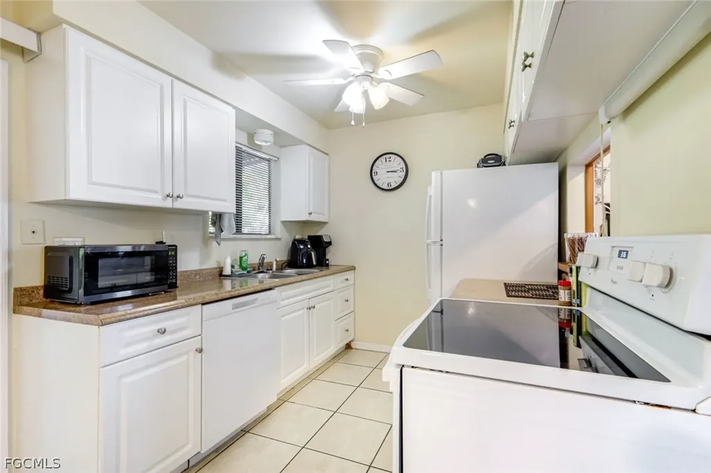 1410/ 1412 SE 8th Avenue Cape Coral FL 33990