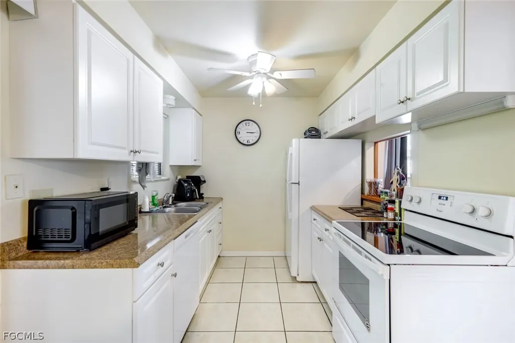 1410/ 1412 SE 8th Avenue Cape Coral FL 33990