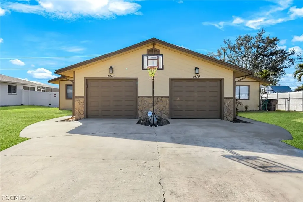 1410/ 1412 SE 8th Avenue Cape Coral FL 33990